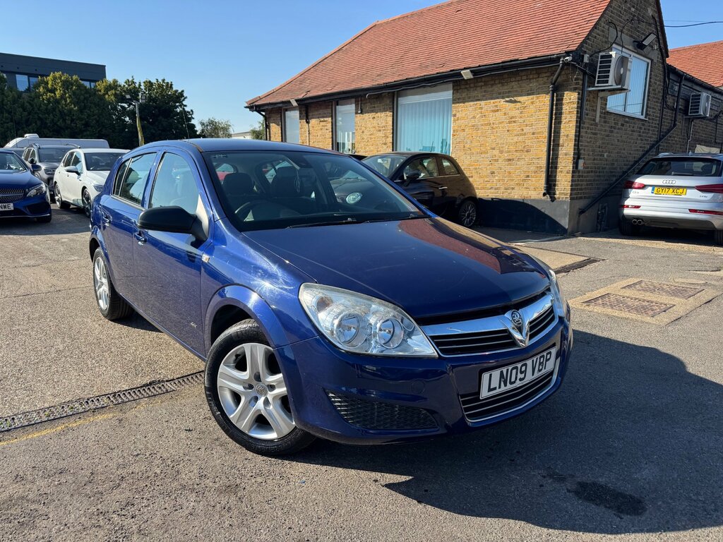 Vauxhall Astra 1.8 Vvt 16V Active Hatchback Blue