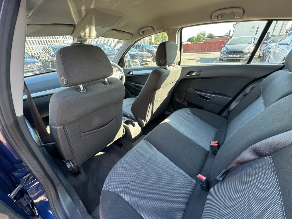 Vauxhall Astra 1.8 Vvt 16V Sri Exterior Pack Sport Hatch Black #32