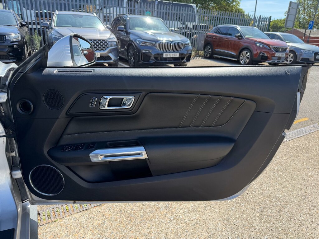 Ford Mustang 2.3T Ecoboost Convertible Euro 6 Black #25