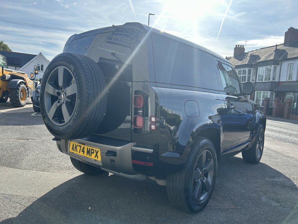 Land Rover Defender 2024 3.0 D250 Mhev Xs Edition 4Wd Euro 6 Ss Black #7