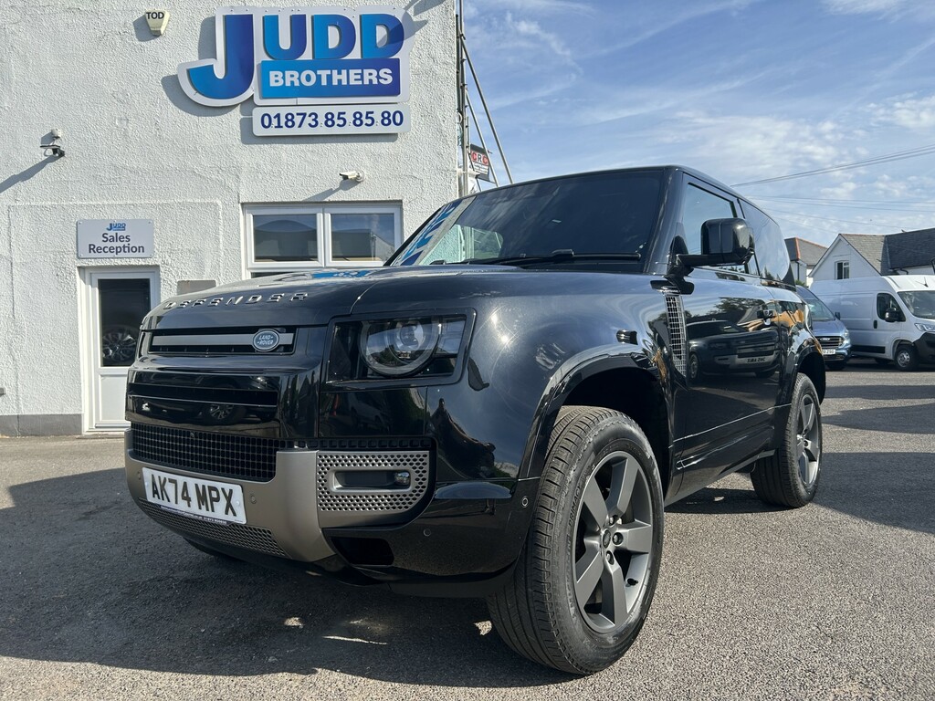 Land Rover Defender 3.0 D250 Hard Top X-dynamic Hse 3 Seat Comm
