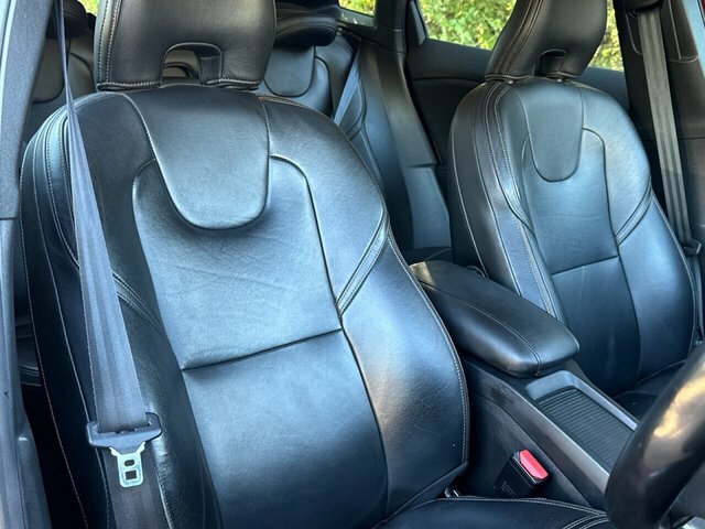 Volvo V40 Cross Country T5 Pro Hatchback Black #12