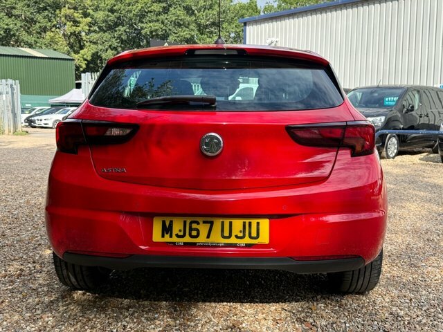 Vauxhall Astra Sri Hatchback MJ67UJU Red #4