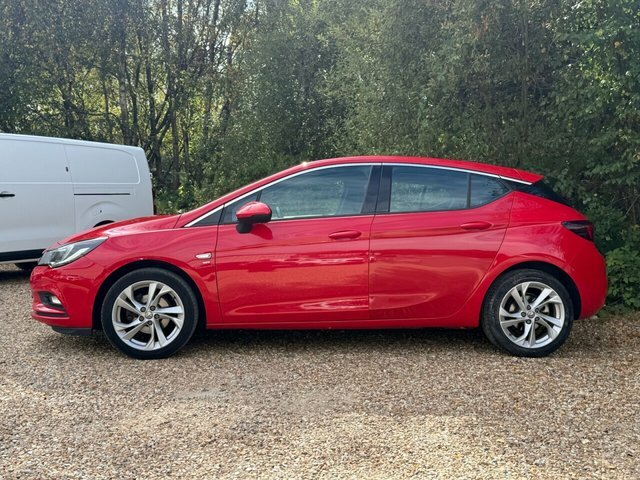 Vauxhall Astra Sri Hatchback MJ67UJU Red #2