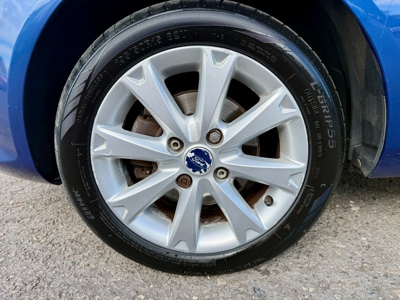 Ford Fiesta Zetec Blue #6