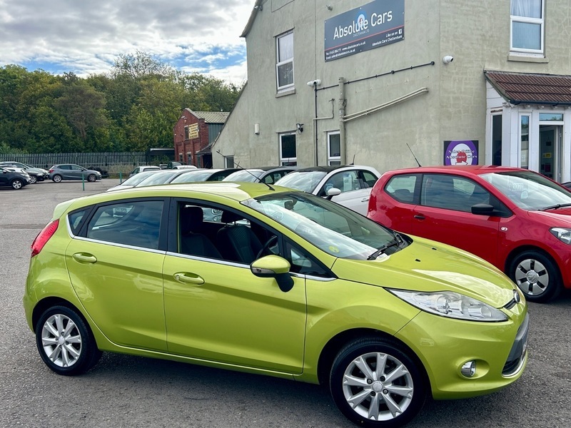 Ford Fiesta Zetec 14 Service Stampstwo Green