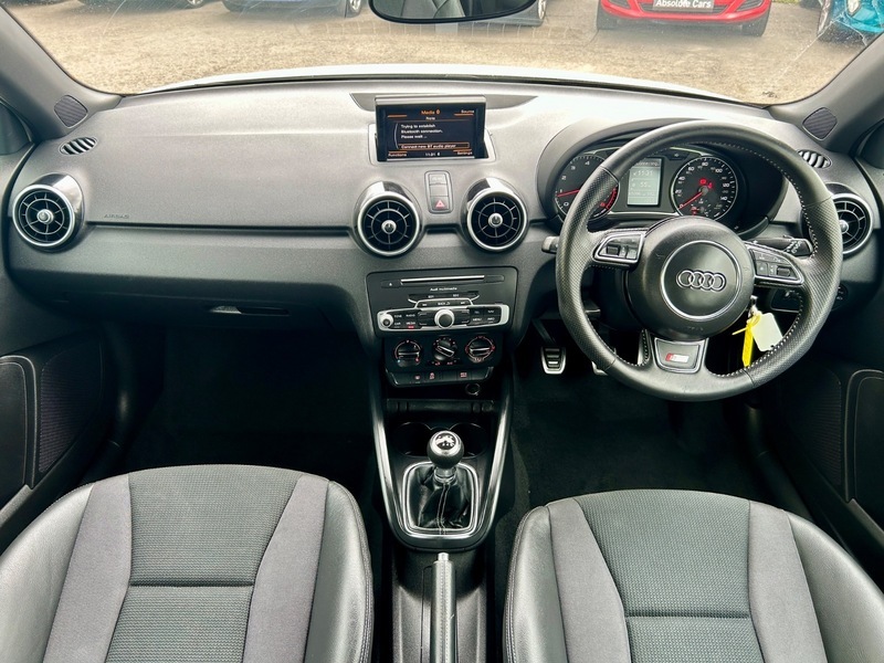 Audi A1 Tfsi S Line 35 White #2