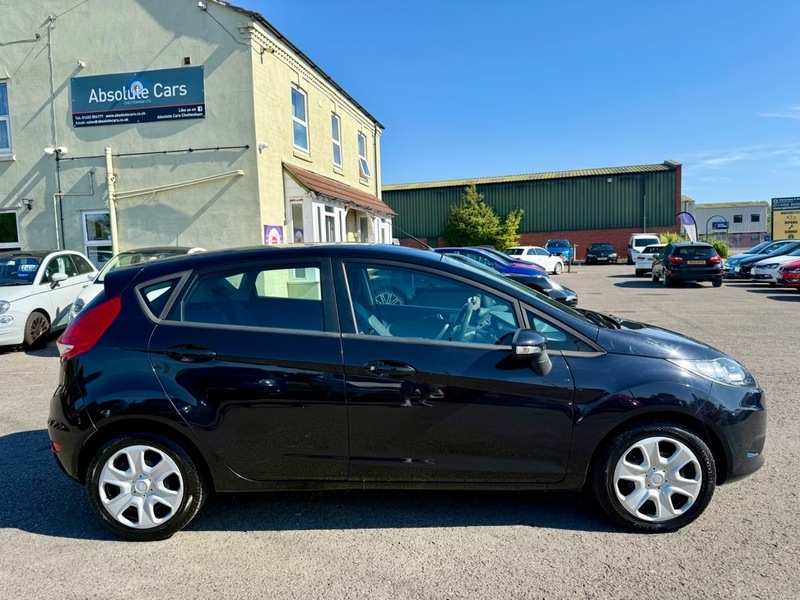 Ford Fiesta Ghia 16V Silver #5