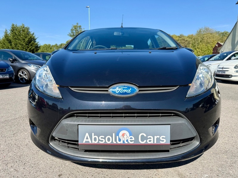 Ford Fiesta Ghia 16V Silver #10