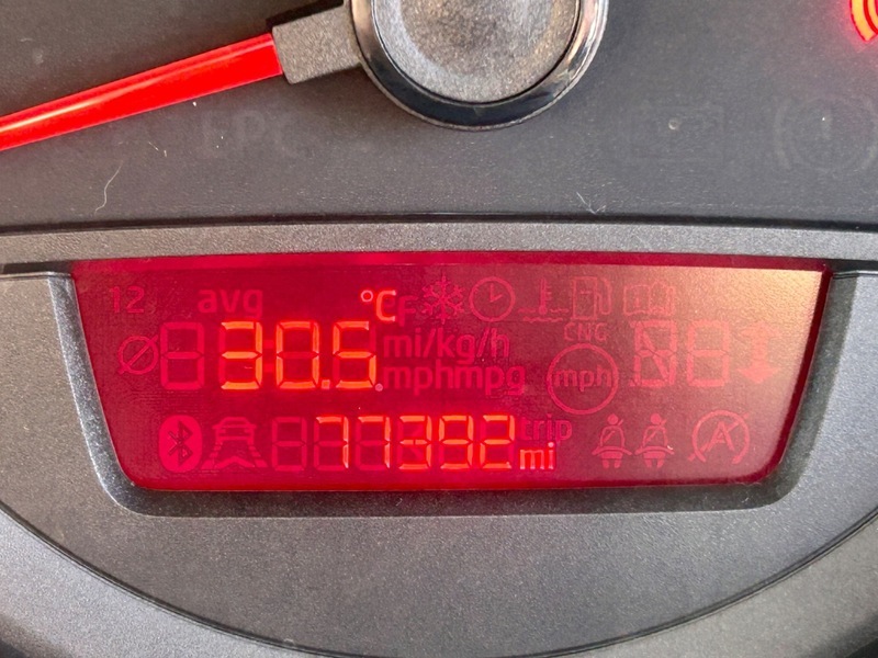Volkswagen Up Move Up 20 Taxlow Red #4