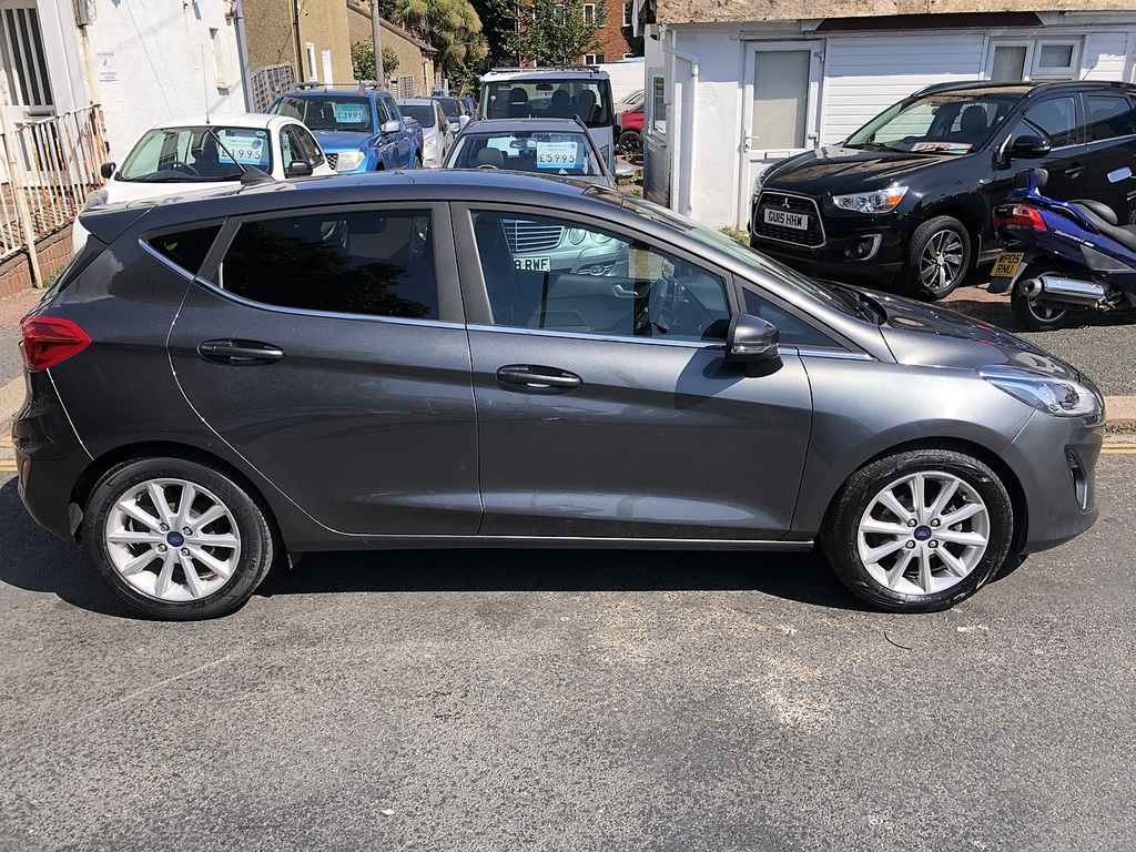 Ford Fiesta T Ecoboost Titanium Grey #2