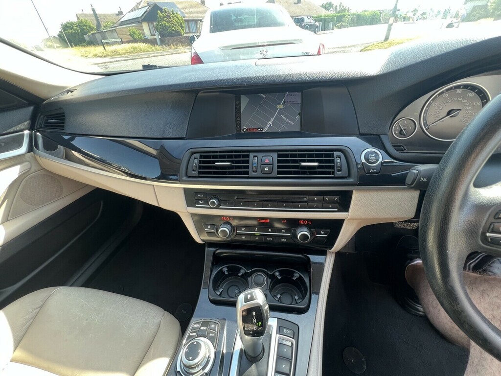 BMW 5 Series Saloon 2.0 520D Se Saloon 2012 Black #10