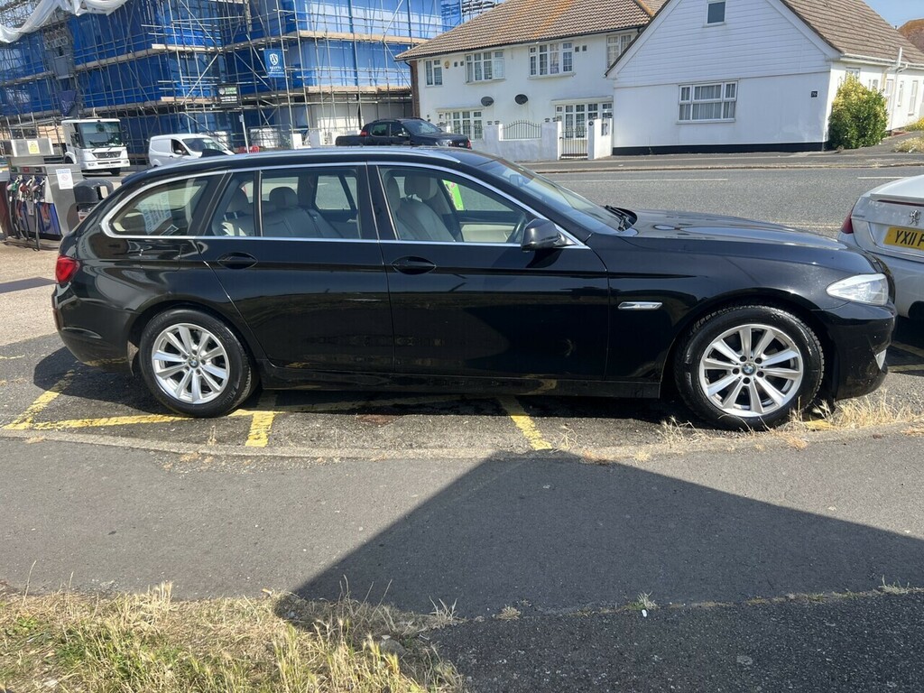 BMW 5 Series 520D Se Black #2