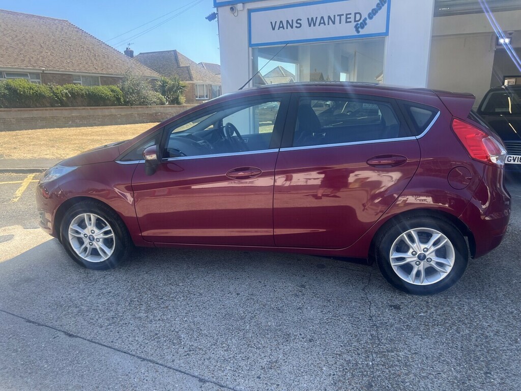 Ford Fiesta Zetec Red #5