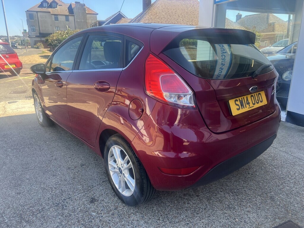 Ford Fiesta Zetec Red #4