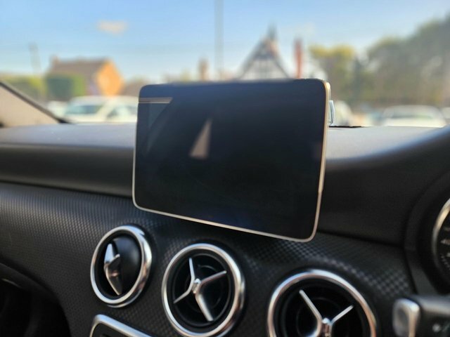Mercedes-Benz A Class 1.6 A180 Sport Edition Hatchback 7G-dct KN18ZNX Silver #4