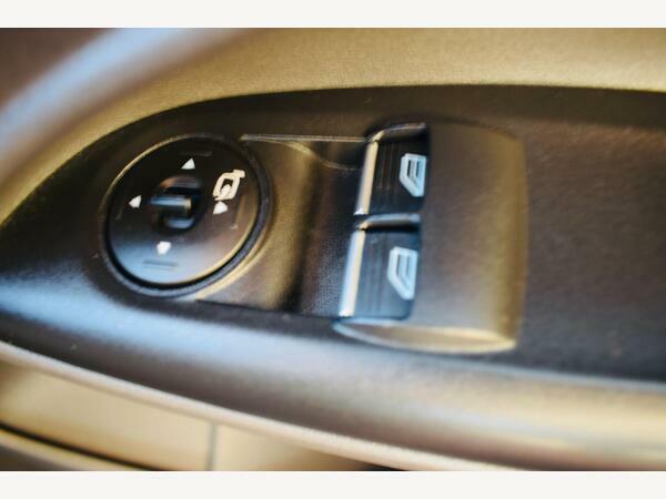 Ford Transit Connect Connect 200 Limited Tdci Swb Ac Euro 6 U4791 Black #18