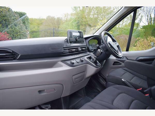 Maxus Deliver 9 Luton 2.0 D20 Twin Curtain Side Rwd L3 #3