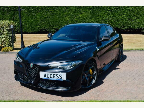 Alfa Romeo Giulia Saloon 2.9 V6 Bi-turbo Quadrifoglio Euro 6 S Black