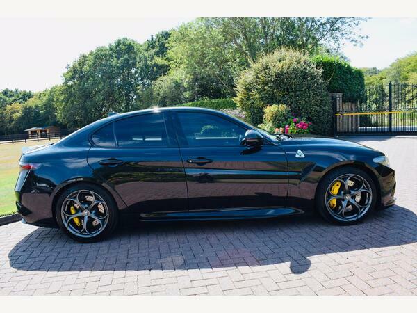Alfa Romeo Giulia Saloon 2.9 V6 Bi-turbo Quadrifoglio Euro 6 S Black #6