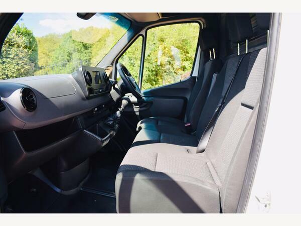 Mercedes-Benz Sprinter 2.0 315Cdi Lwb 3.5T. 5M. Luton Tail Lift New Body White #17
