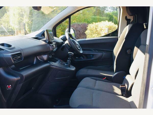 Peugeot Partner Panel Van 1.5 Bluehdi 1000 Professional Standard P White #5