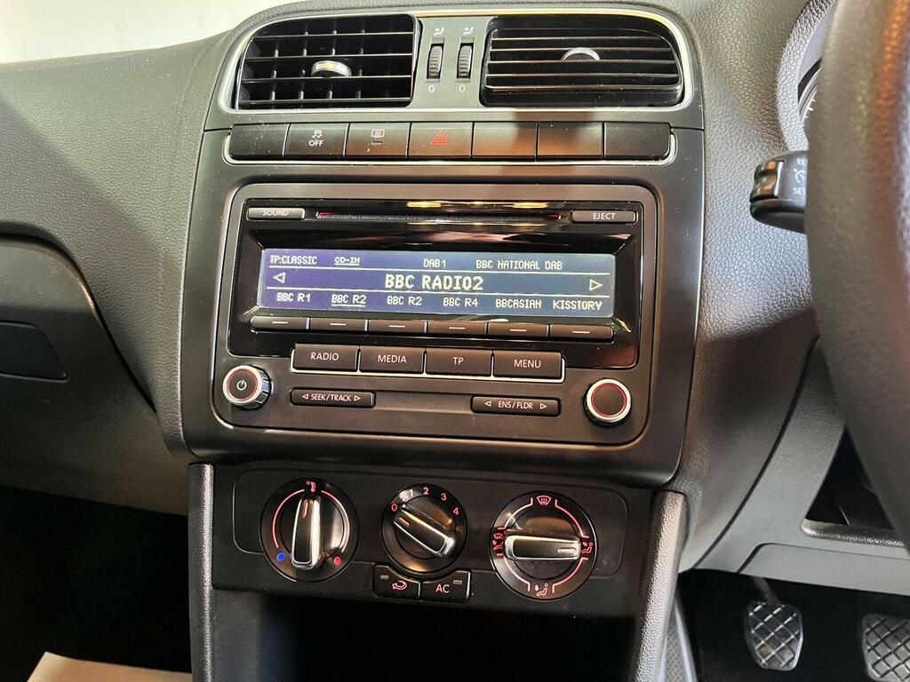 Volkswagen Polo 1.4 Tdi Bluemotion Tech Sel Hatchback M White #18