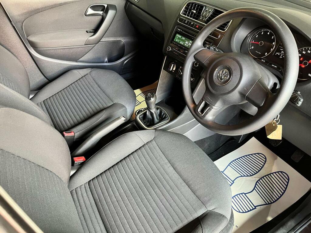Volkswagen Polo 1.4 Tdi Bluemotion Tech Sel Hatchback M White #22