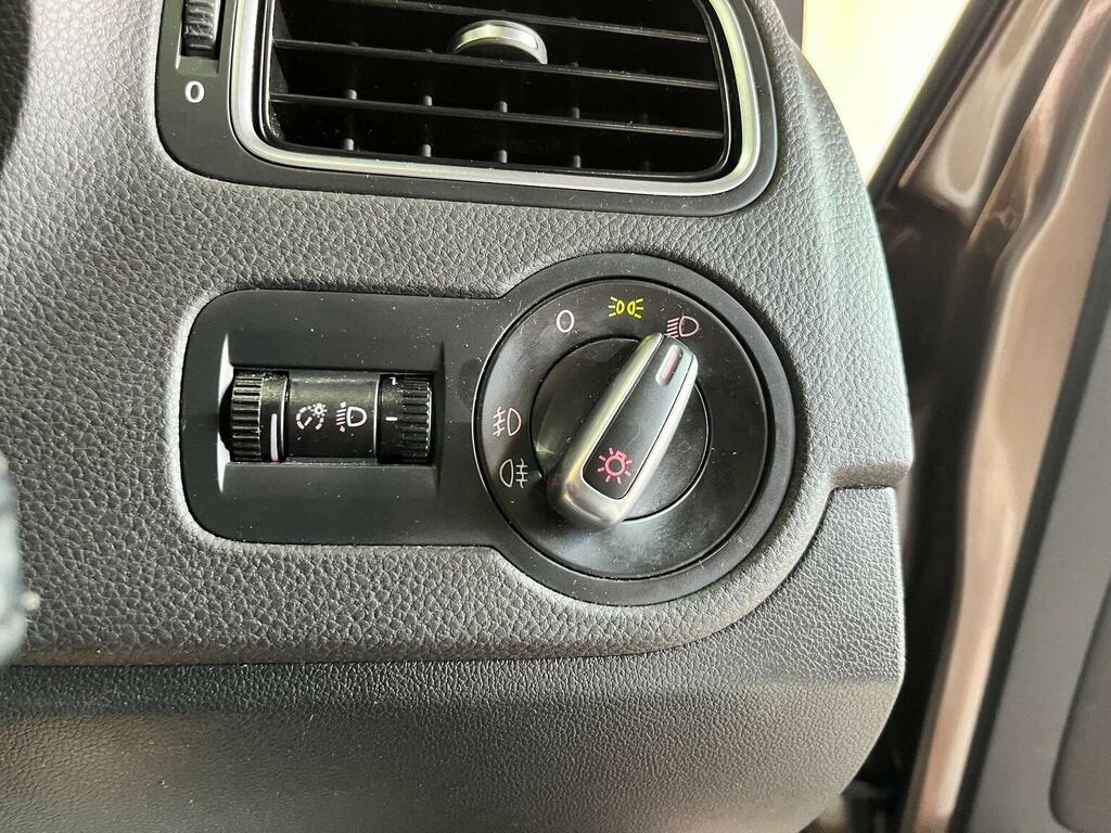 Volkswagen Polo 1.4 Tdi Bluemotion Tech Sel Hatchback M White #17