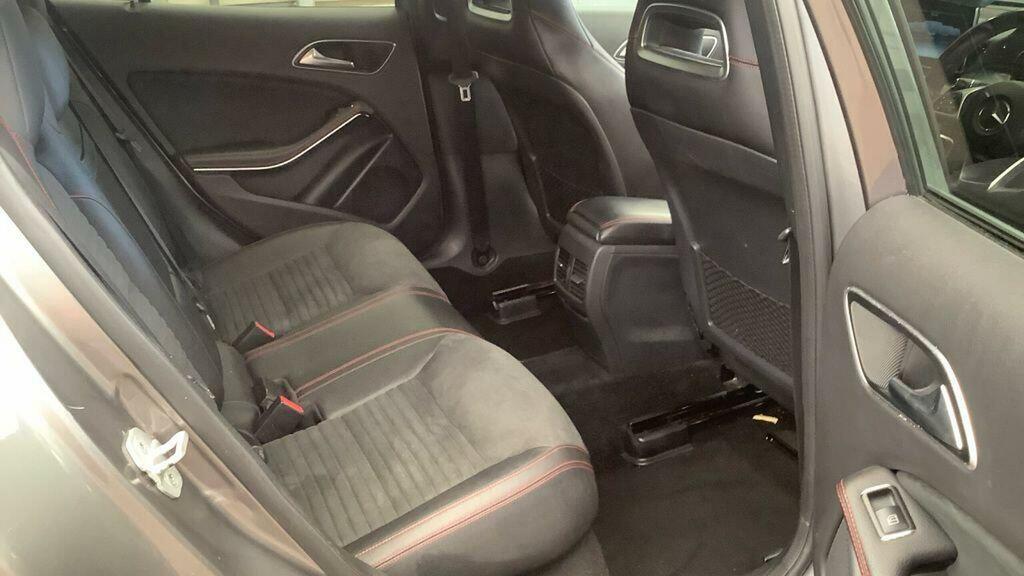 Mercedes-Benz GLA Class 220D Amg Line Executive Suv 7G-dct 4M Black #10
