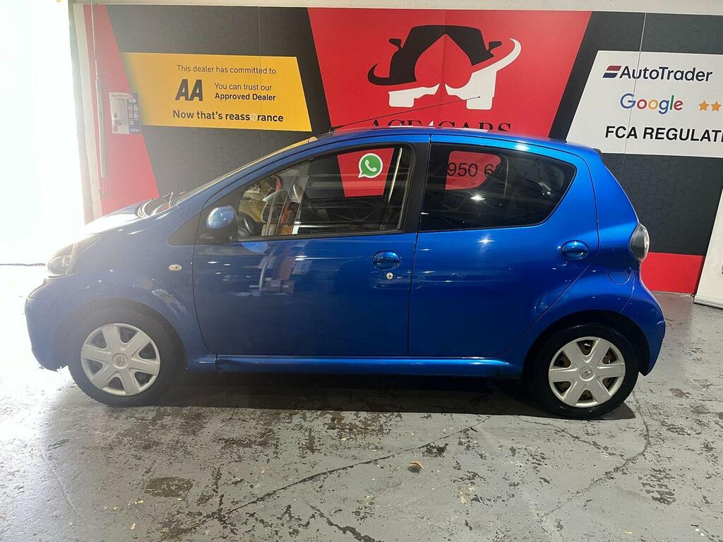 Toyota Aygo 1.0 Vvt-i Blue Euro 5 Blue #2