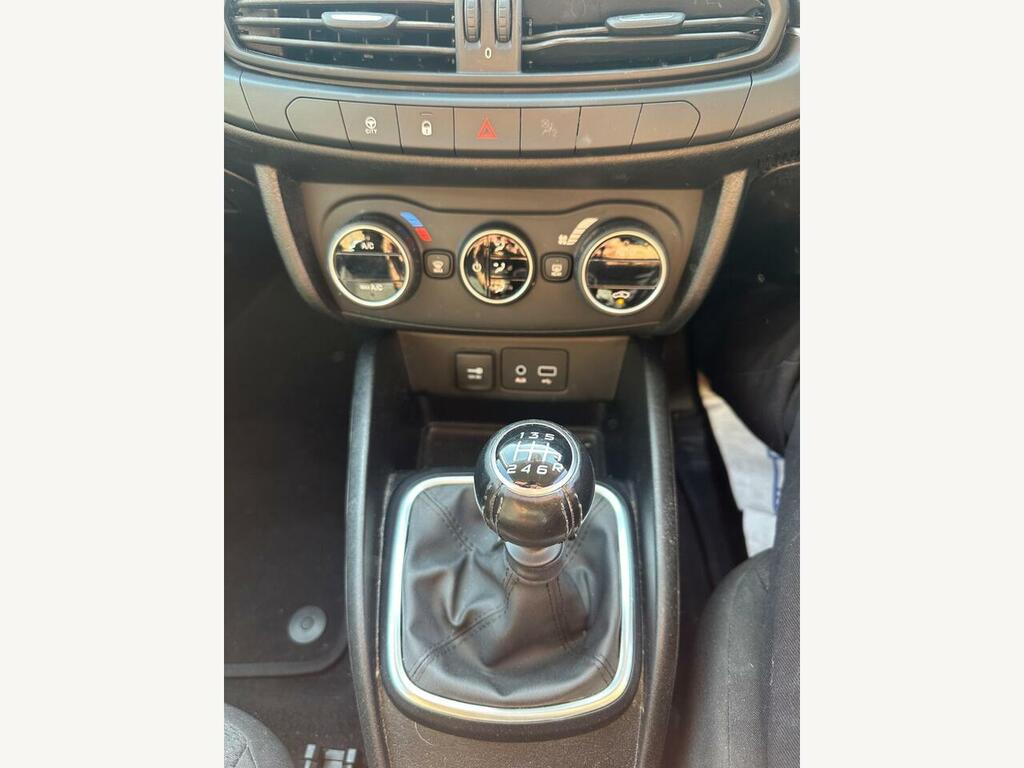 Fiat Tipo 1.4 Mpi Easy Hatchback Euro 6 9 Black #31