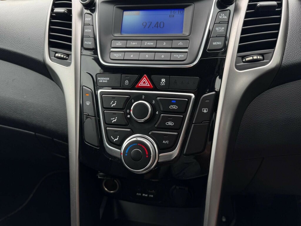 Hyundai I30 1.6 Crdi Blue Drive Active Tourer Euro 5 Ss Grey #21