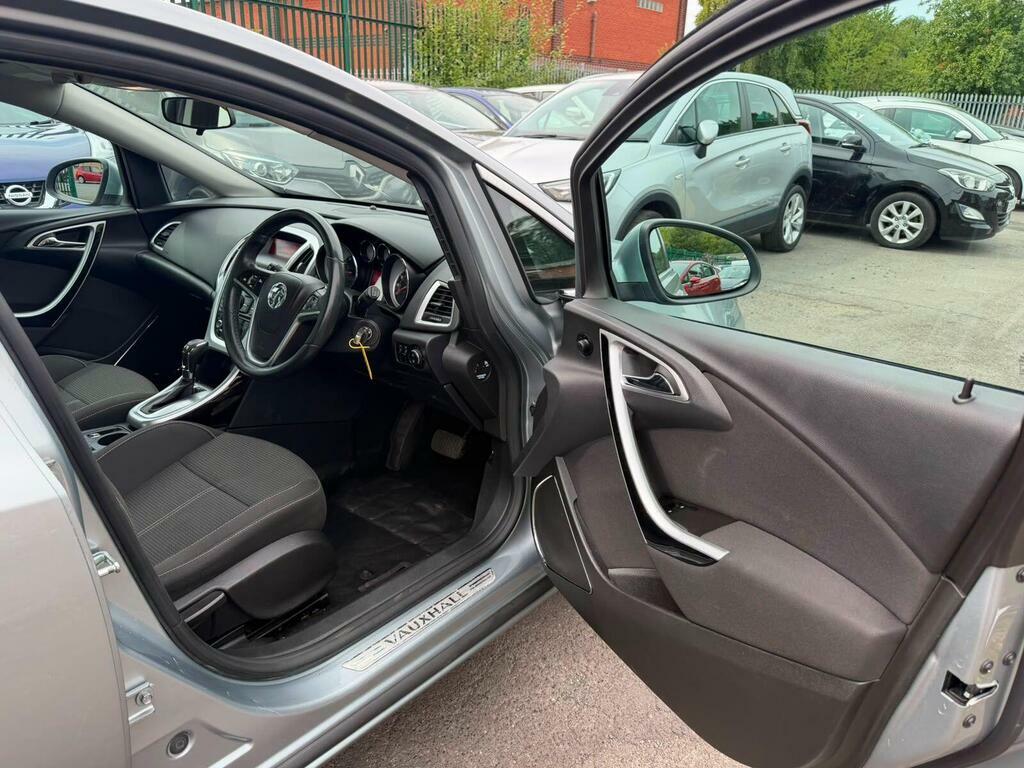 Vauxhall Astra Estate 1.3 Cdti Ecoflex Se Sports Tourer Euro 5 S Grey #12