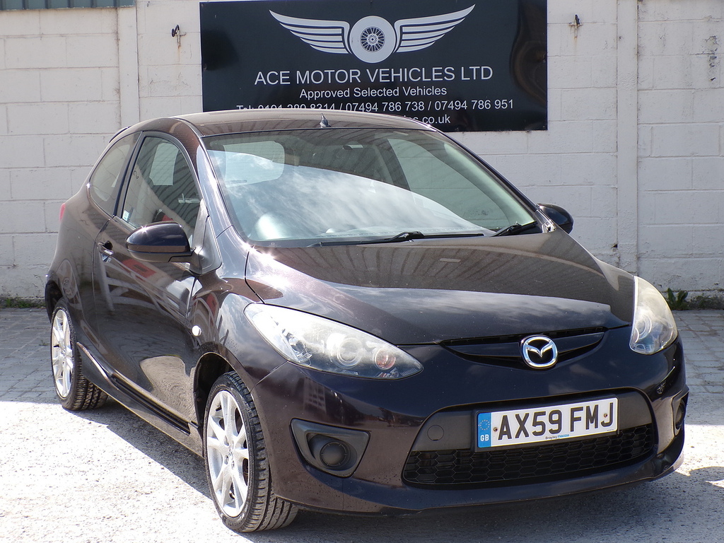 Mazda 2 Tamura Red