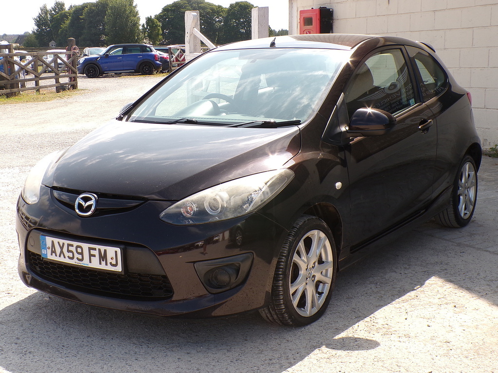Mazda 2 Tamura Red #3