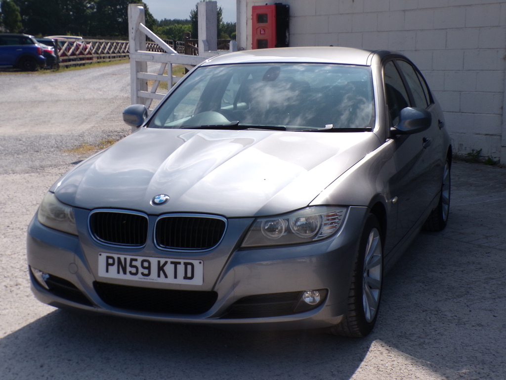 BMW 3 Series 318I Se Grey #3