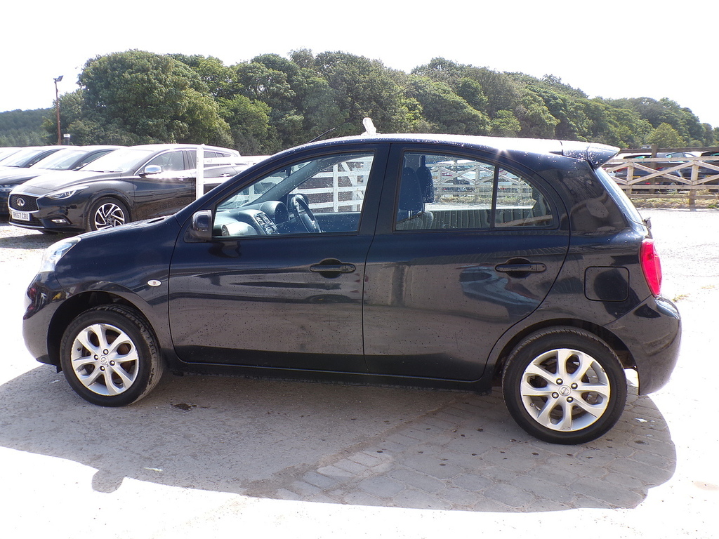 Nissan Micra Acenta Black #5