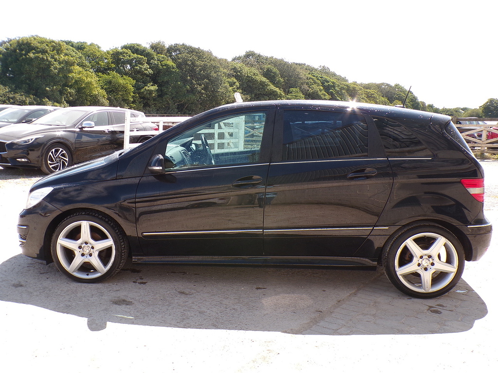 Mercedes-Benz B Class B180 Cdi Se Black #6