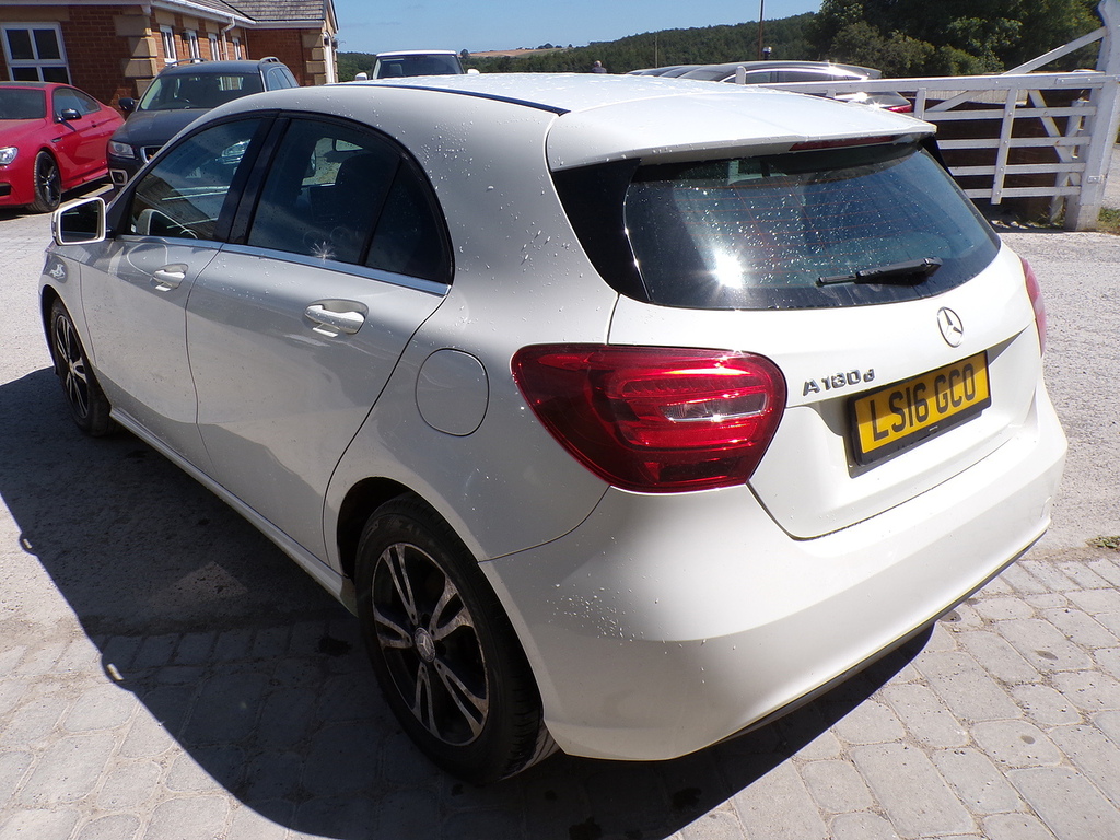 Mercedes-Benz A Class A180d Se White #6