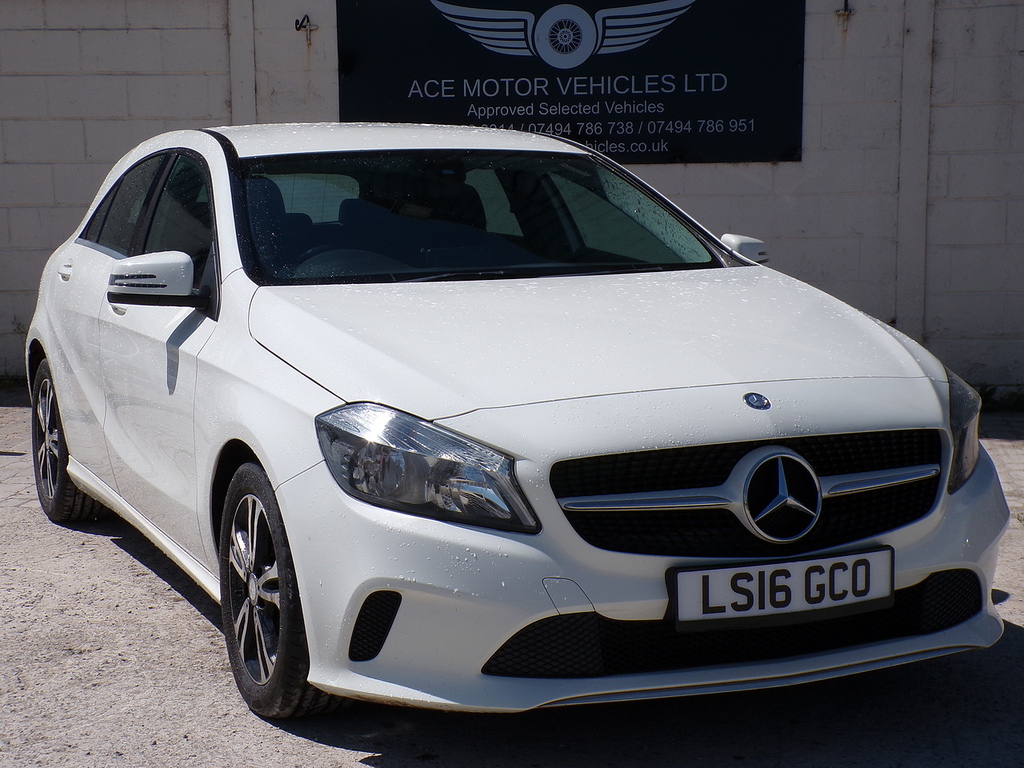 Mercedes-Benz A Class A180d Se White