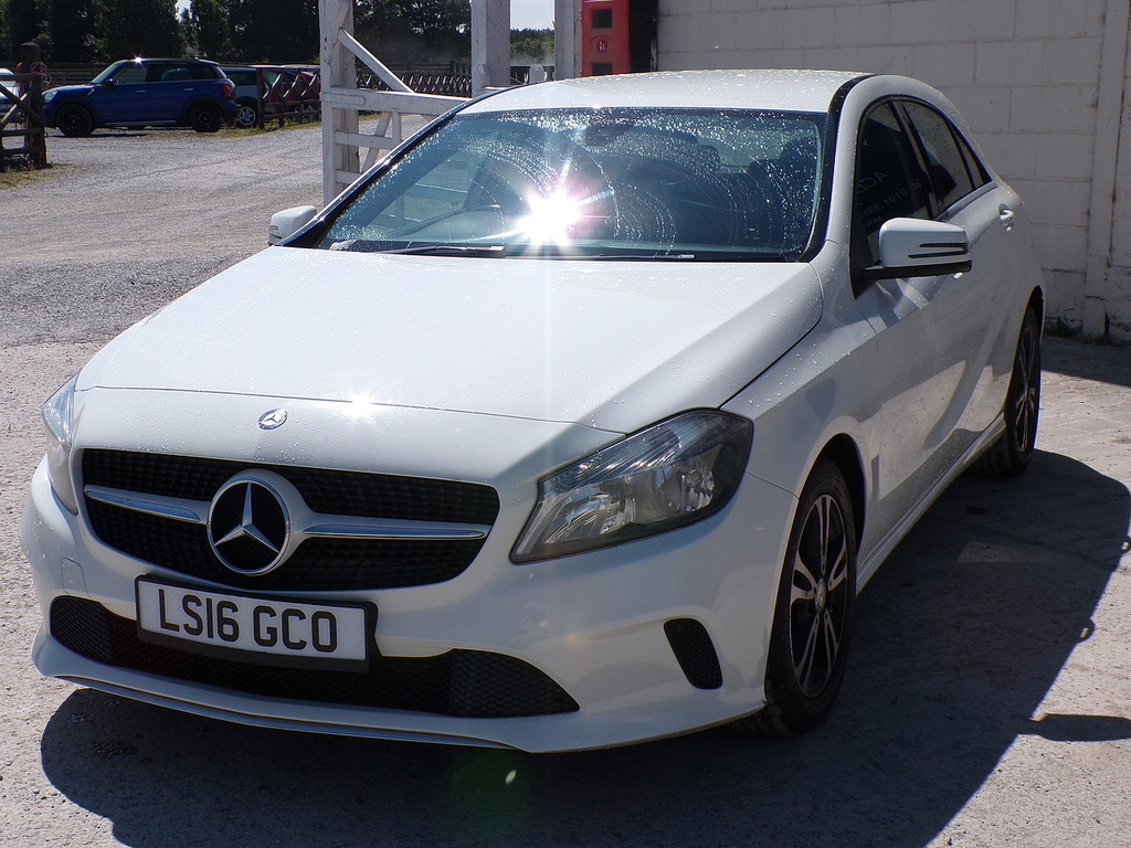 Mercedes-Benz A Class A180d Se White #3