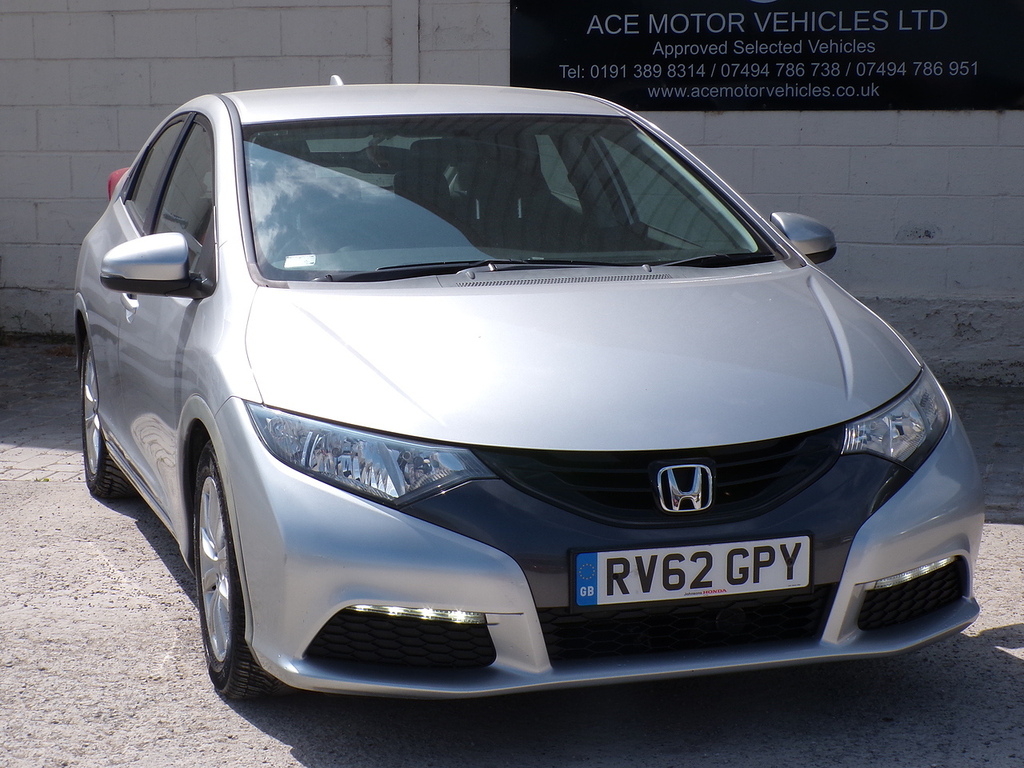 Honda Civic I-vtec Se Silver #2