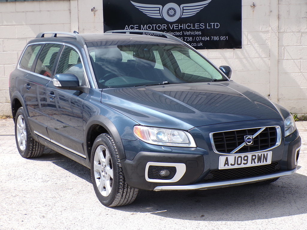 Volvo XC70 D5 Se Lux Blue