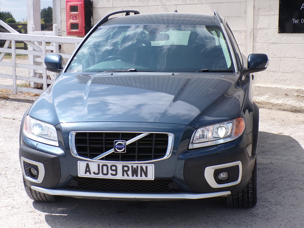 Volvo XC70 D5 Se Lux Blue #3