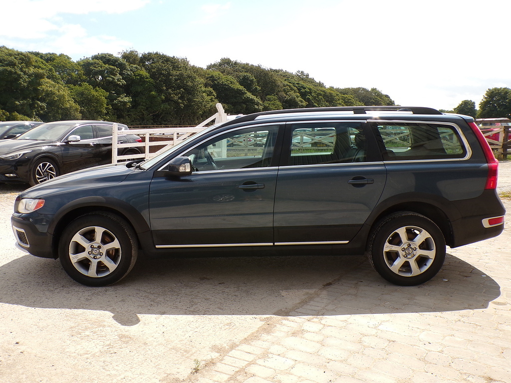 Volvo XC70 D5 Se Lux Blue #5
