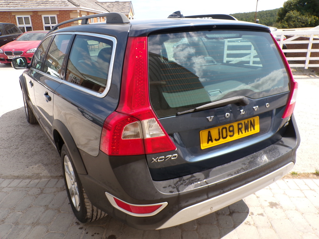 Volvo XC70 D5 Se Lux Blue #6