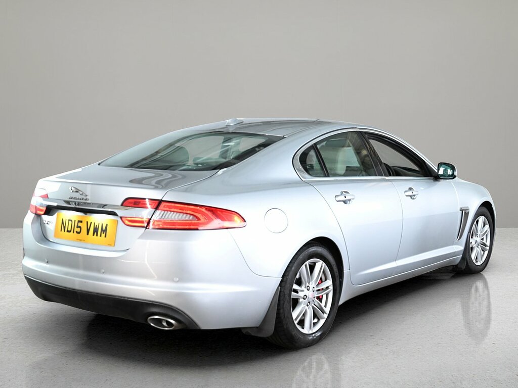 Jaguar XF D Portfolio Silver #4