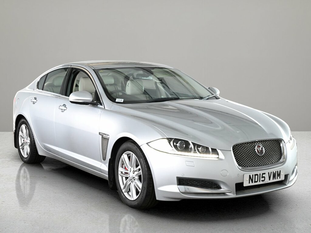 Jaguar XF D Portfolio Silver