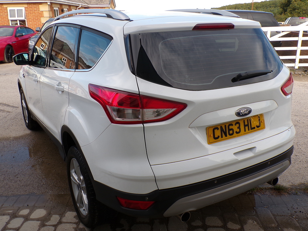 Ford Kuga 2.0 Tdci Titanium Suv Awd Euro 5 Black #6